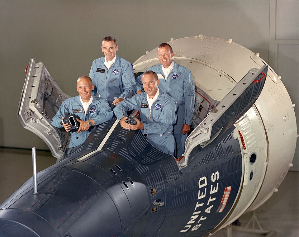 Portrait - Gemini 12 - Prime and Backup Crews (s66-46955)