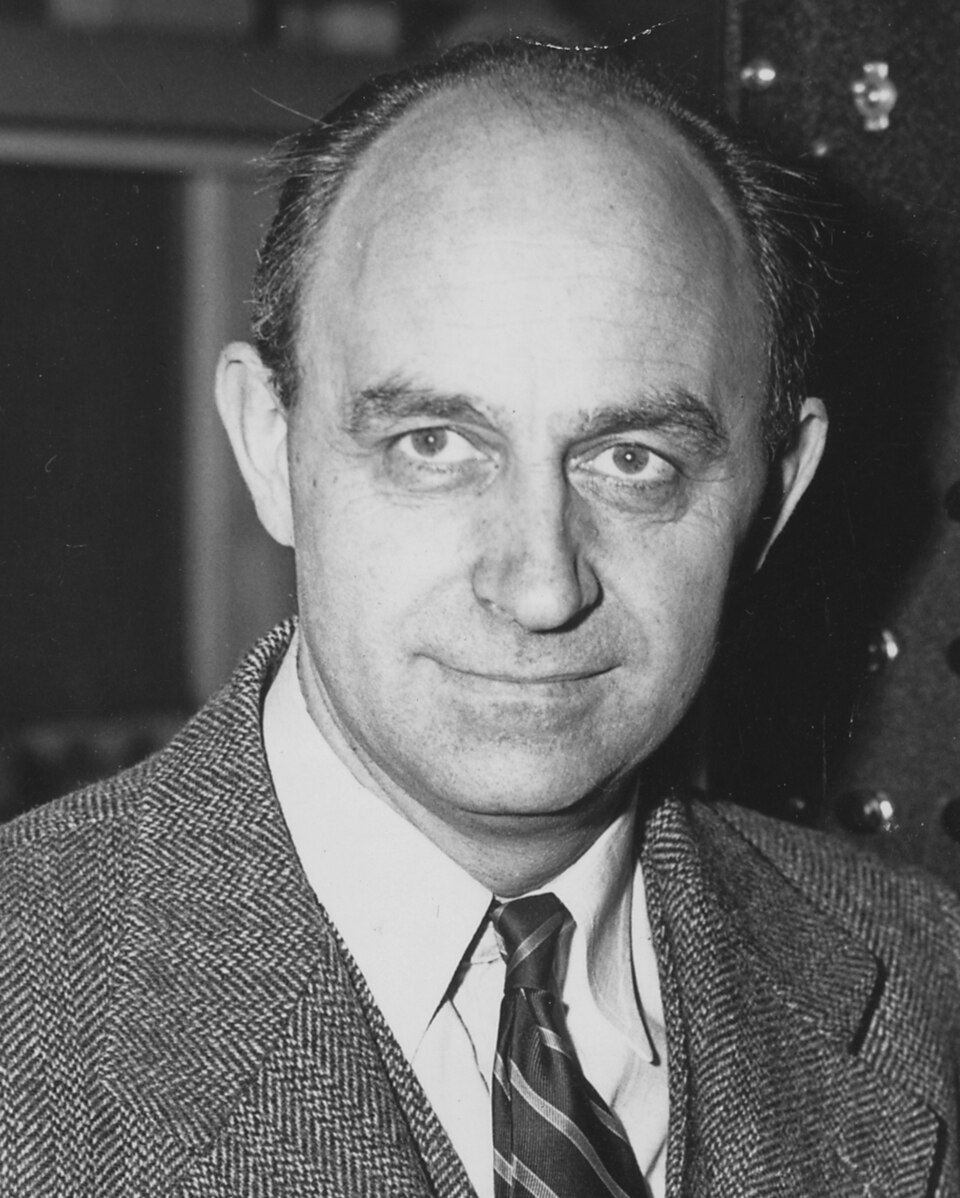Enrico Fermi 1943-49 (cropped)