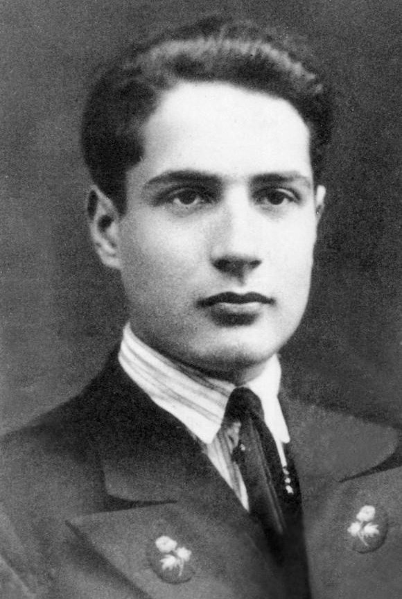 Fran&ccedil;ois Mitterrand 1933