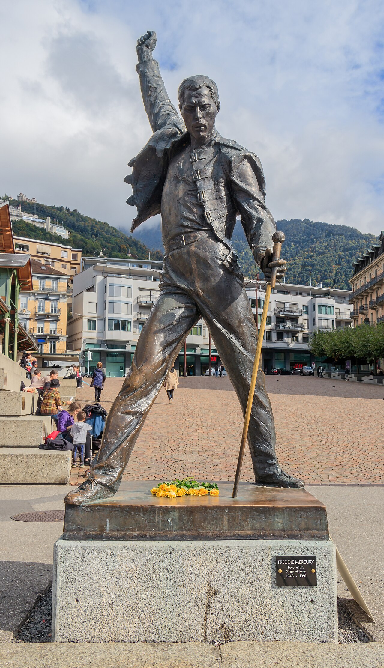 Freddie Mercury - Montreux 01