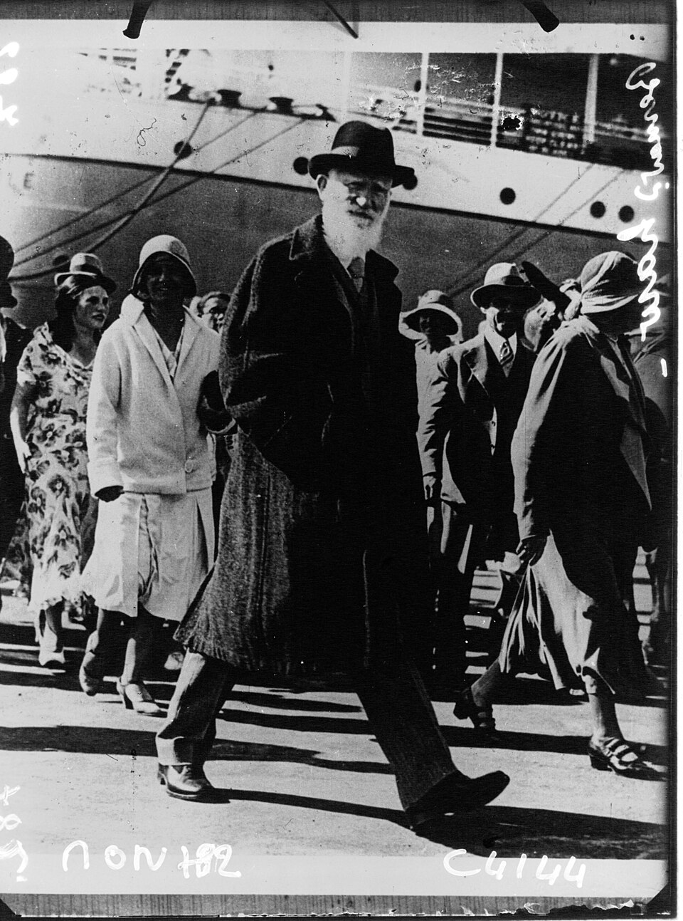 Bernard Shaw, &eacute;crivain anglais - btv1b9046856d