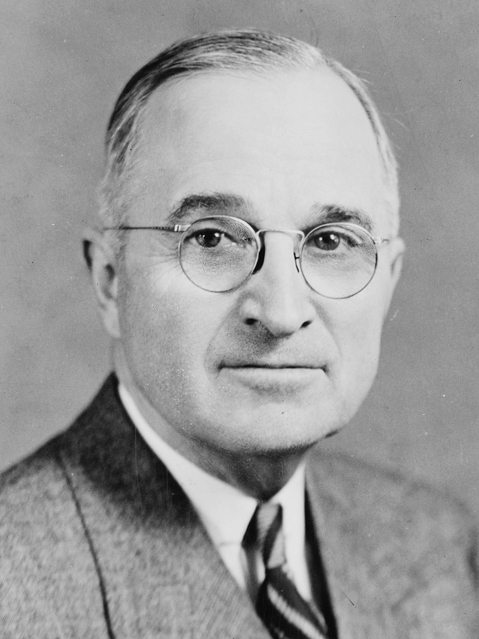 Harry S Truman, bw half-length photo portrait, facing front, 1945 (cropped)
