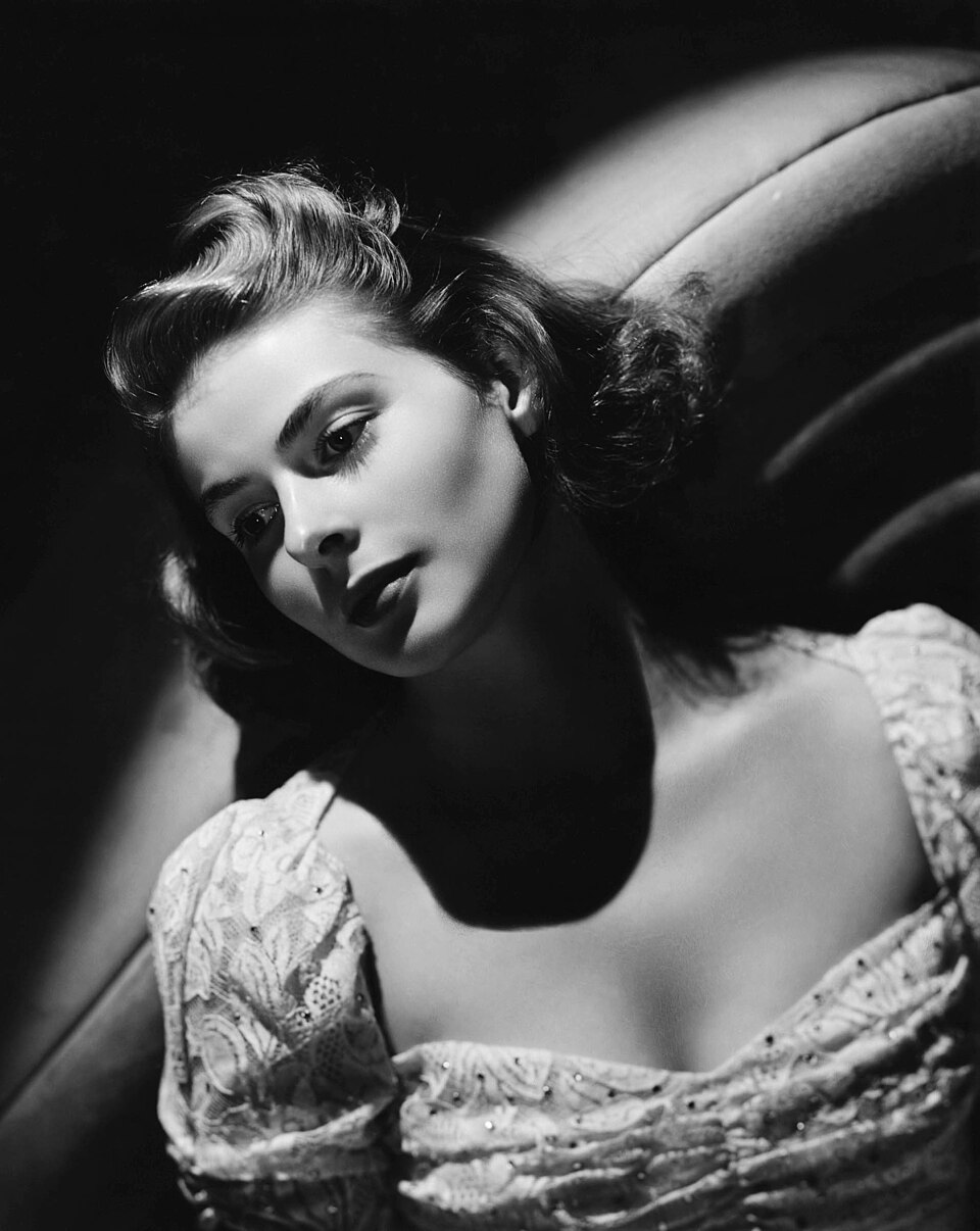 Ingrid Bergman studio portrait photo