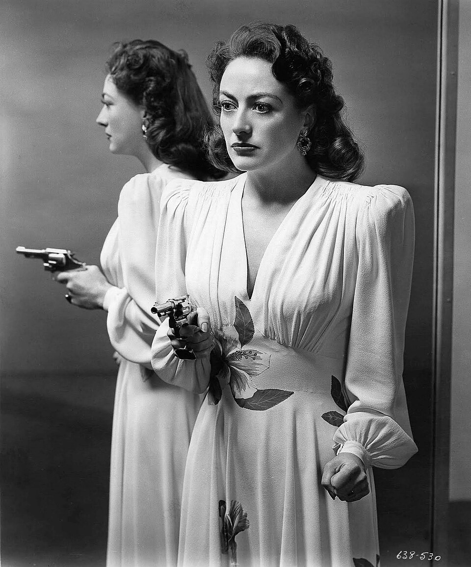 Joan Crawford in Mildred Pierce
