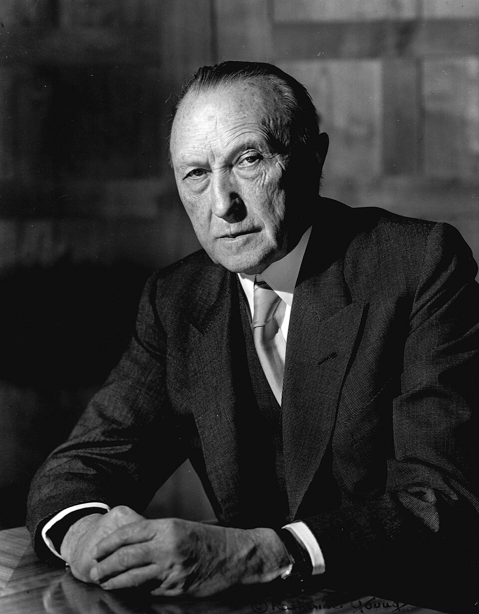 Konrad Adenauer 1952 Portrait (cropped)