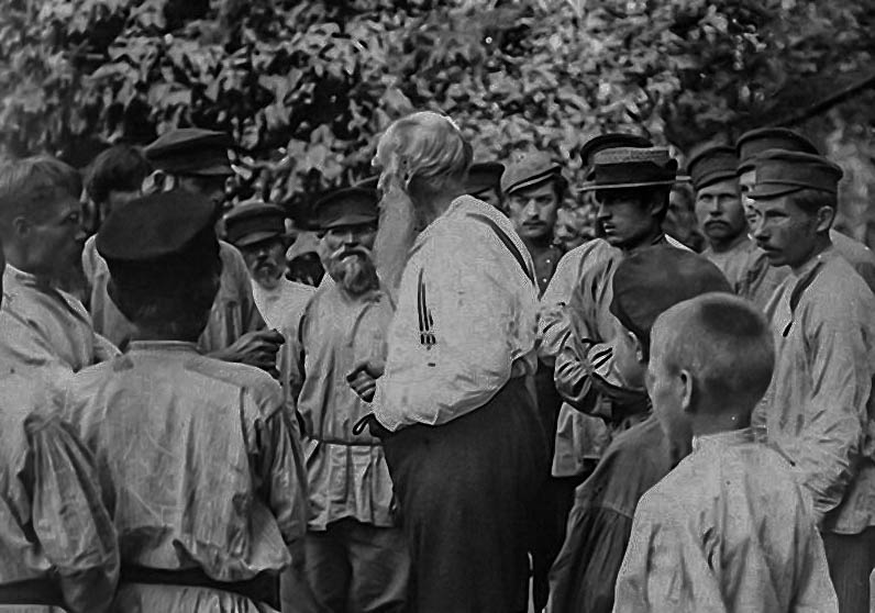 Leo Tolstoy 1909 (cropped)