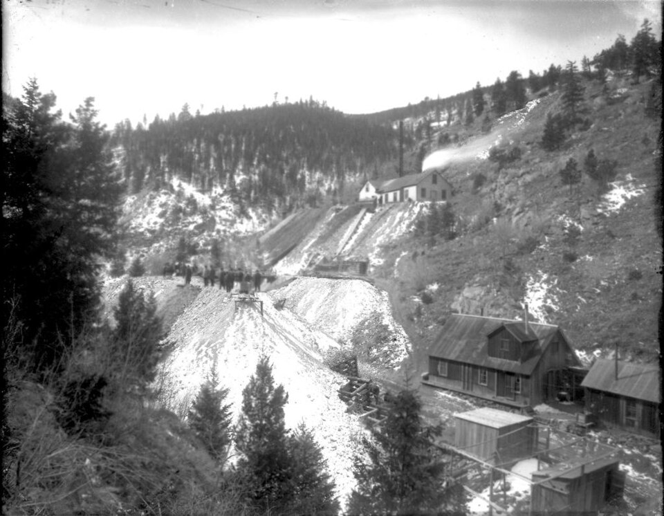 Little Richard Mining Co. - DPLA - 64b6e1b57aaf8bfb601468ff1f4029af