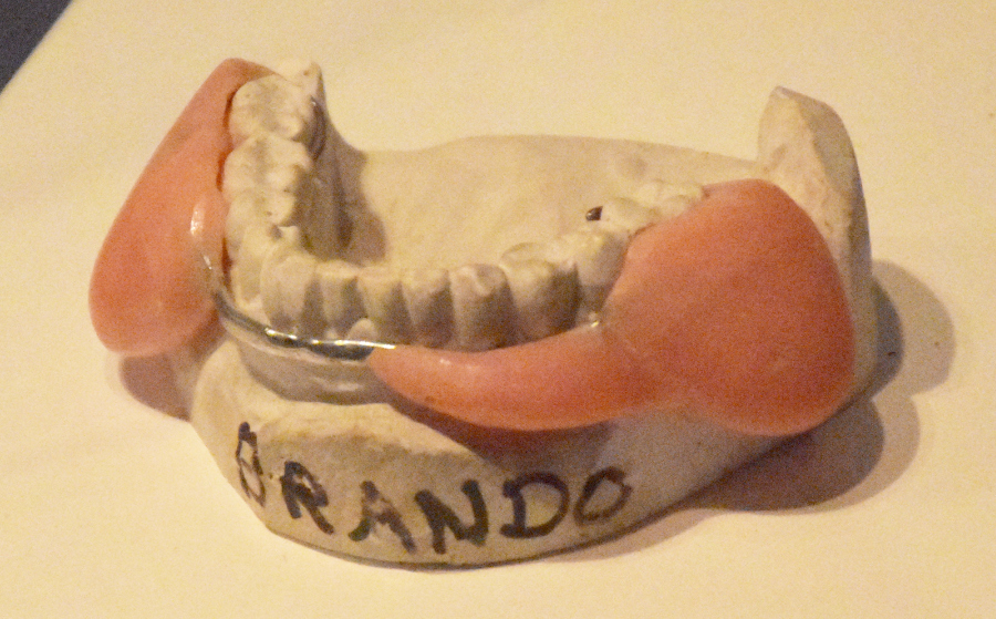 Marlon Brando's dental plumper for 'Godfather' -1