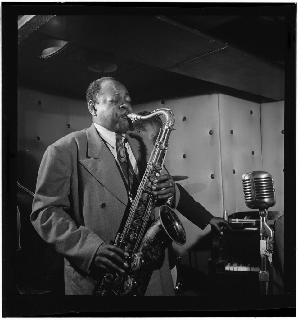 (Portrait of Coleman Hawkins and Miles Davis, Three Deuces, New York, N.Y., ca. July 1947) (LOC) (5306980528)