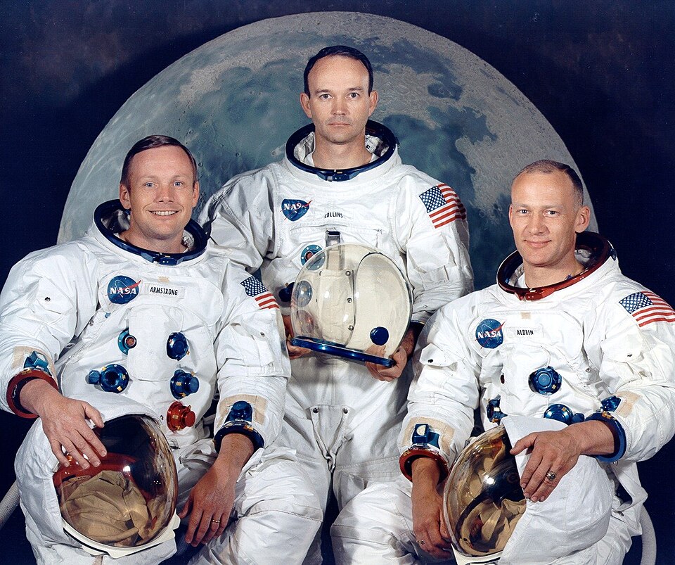 Apollo 11 Prime Crew - GPN-2000-001164 - Ap11-s69-31740