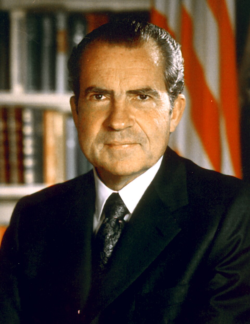 Nixon Official Presidential Portrait 07-08-1971 (cropped)