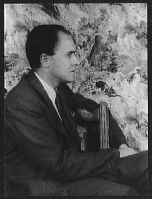Portrait of Roald Dahl LCCN2004662762