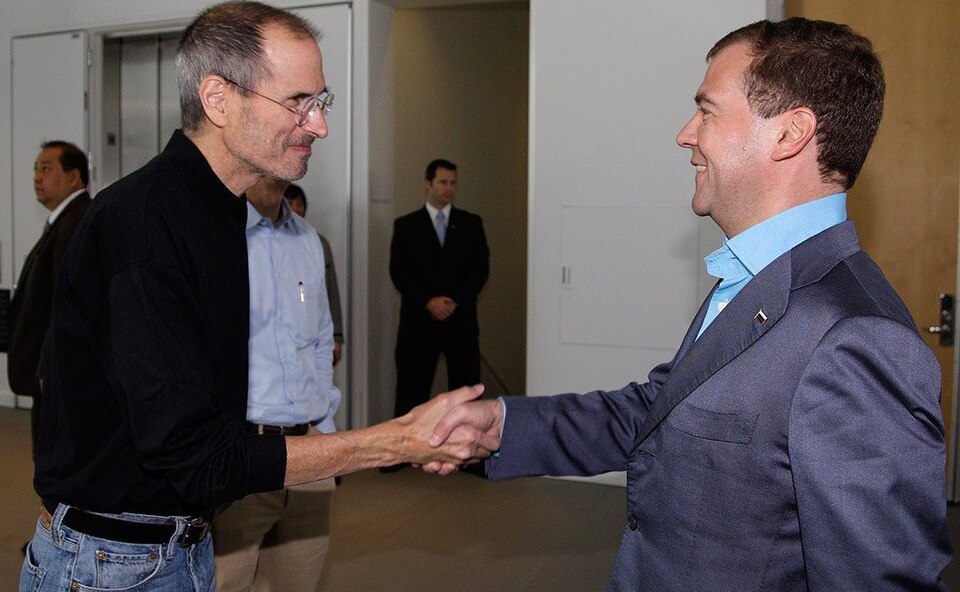 Medvedev and Steve Jobs 2