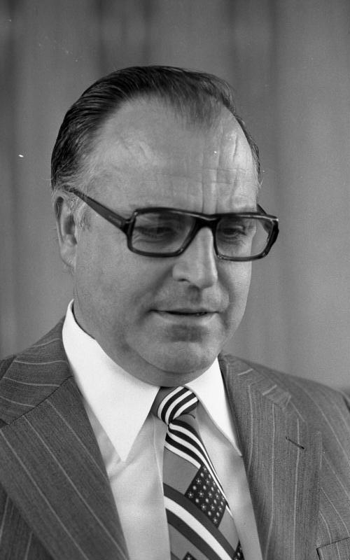 Bundesarchiv B 145 Bild-F045625-0008, Bonn, Pressekonferenz CDU Bundesvorstand, Kohl