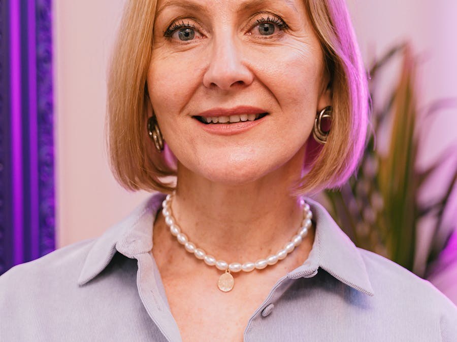 Elaine Foster